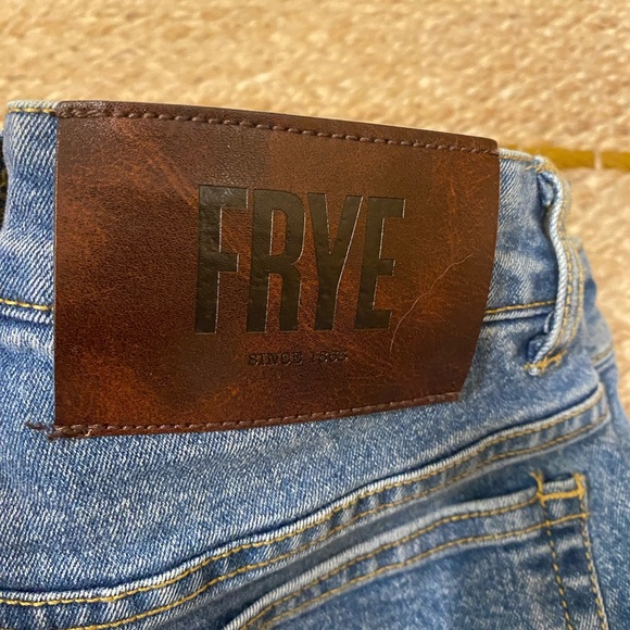 Frye Flare Jeans WOMENS size 25 - Picture 3 of 12